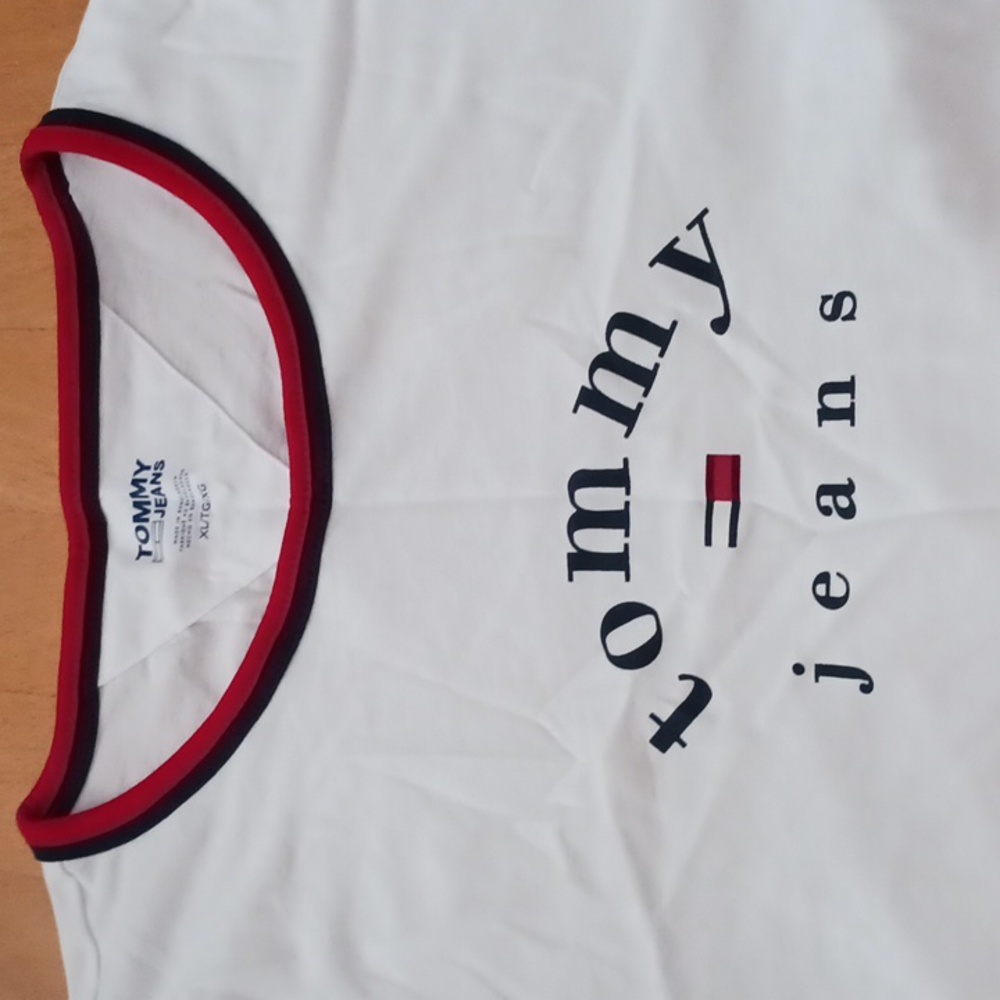 Tommy t-shirt